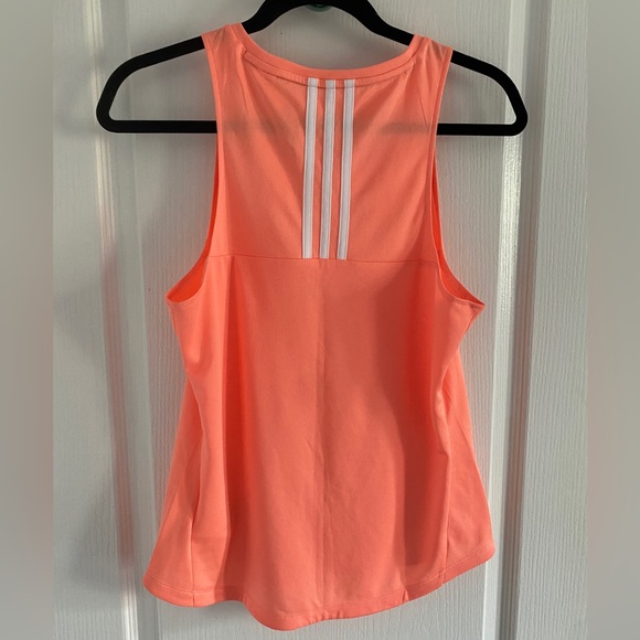 Adidas workout top - size M - Picture 2 of 2